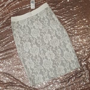 💎2 for $9 Forever 21 lace pencil skirt